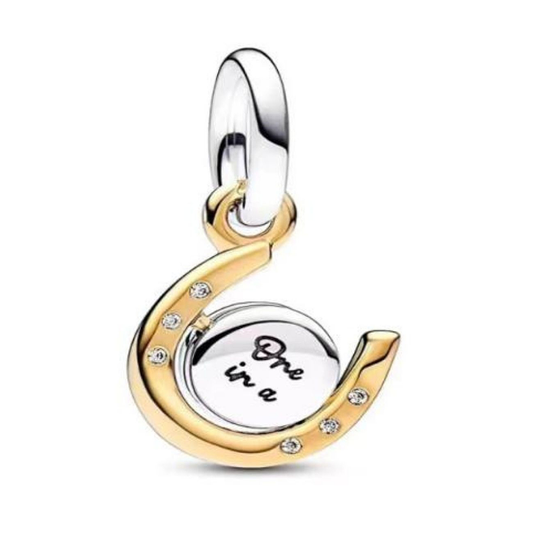 Charm herradura CZ09